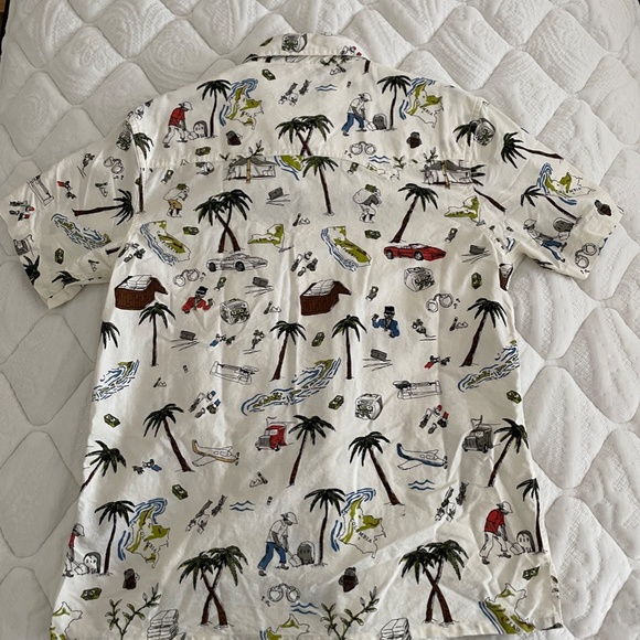 10.Deep Hawaiian Shirt - Picture 2 of 6